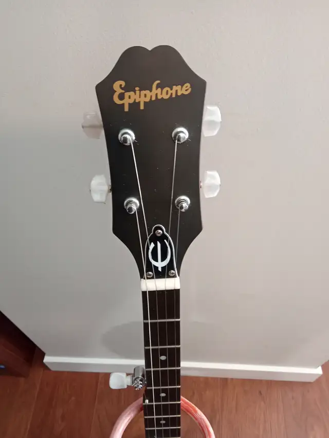 Like-New Banjo | String | Moncton | Free local classifieds - Kijiji