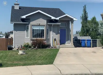 Charming Walkout 3 Room Home, Quiet Street, Pets negotiable