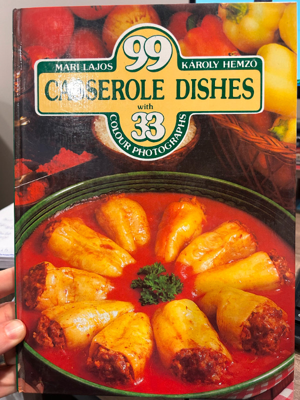 99 casserole dishes: With 33 colour photographs dans Essais et biographies  à Ville de Montréal