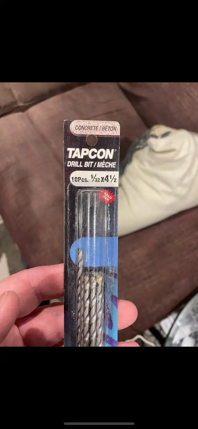 Drill bits 64214270751874123