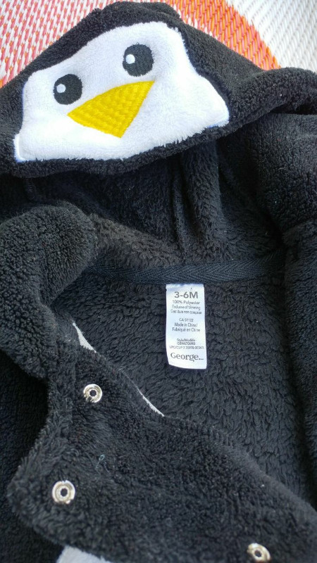 BABY FLEECE ONESIES / Grenouillère à capuche en polaire dans Vêtements - 6 à 9 mois  à Longueuil/Rive Sud - Image 4
