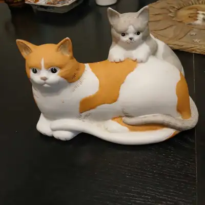 Vintage 1985 Porcelain Kitty with Baby by Mary Lake Thompson Silverstri Gray and Orange. Please pick...