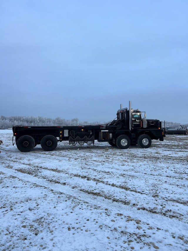 C500B 365” Big Bed for sale or hire!  in Heavy Trucks in Grande Prairie - Image 4