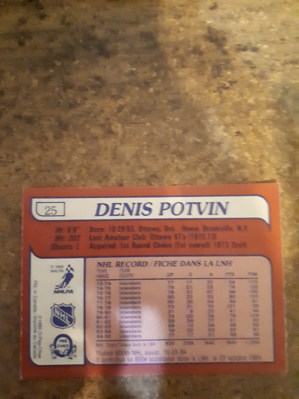 1985-86 O-PeeChee Hockey Denis Potvin Card #25 in Arts & Collectibles in Chatham-Kent - Image 2