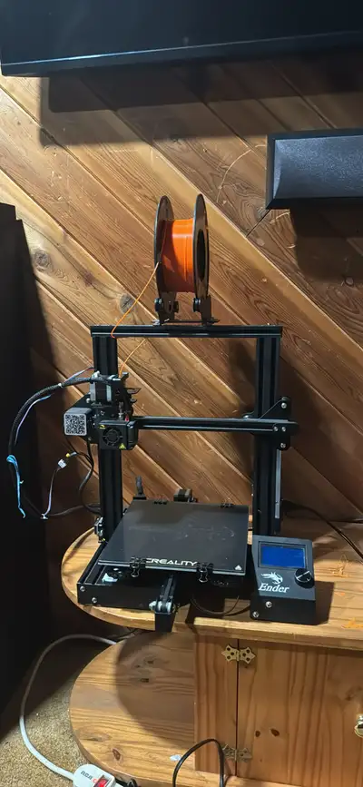 Ender 3 in good condition has direct drive upgrade and the dual z axis upgrade comes with glass base...