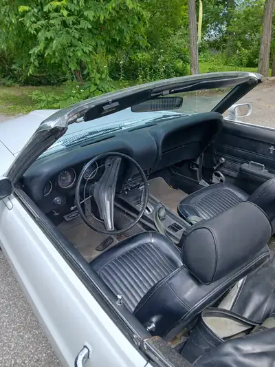 302, 2 barrel carb C4 tranny, Mustang Kit front disc brakes installed, engine rebuilt around 5,000 m...