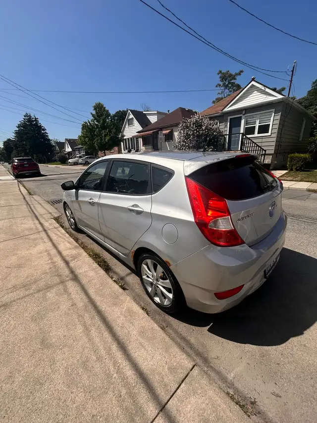 Hyundai Accent542978556381767682