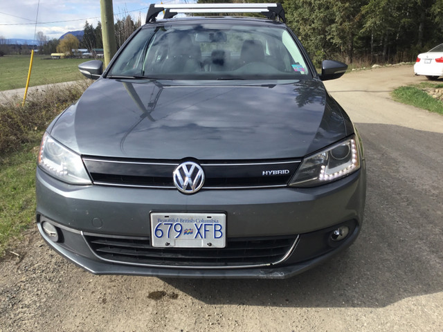 2013 volkswagen Jetta hybrid hyline in Cars & Trucks in Vernon - Image 2