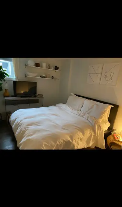 ✨ Private Room for Lease Transfer – Available Now ✨ *Females Only* Spacious unfurnished room availab...