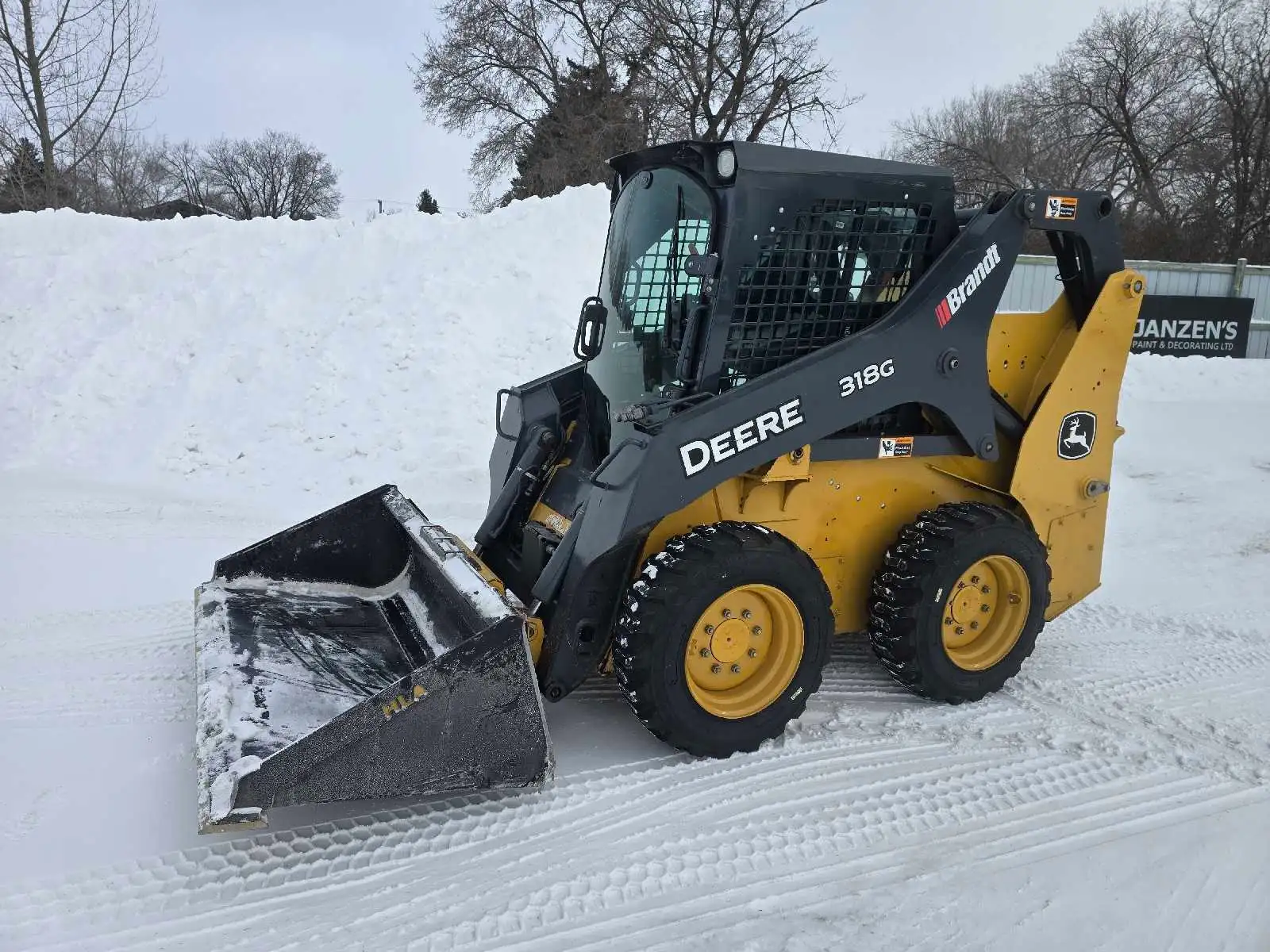 2019 John Deere 318G