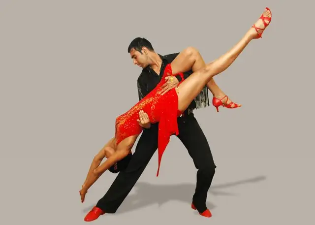 THORNHILL  GROUP   SALSA   CLASS (BACHATA)