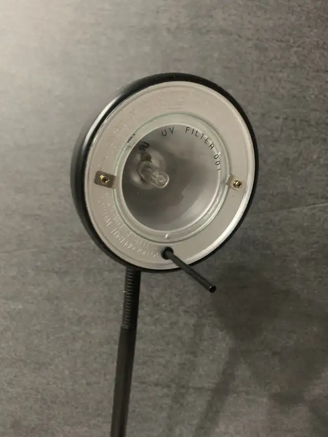 Great condition desk lamp with LED bulb63234833161857121