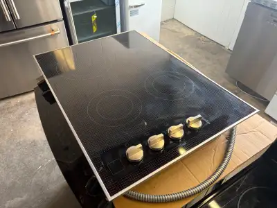 30-inch electric cooktop, operated with its own controls with a width of 30 5/8 (775) in (mm) 30 5/8...