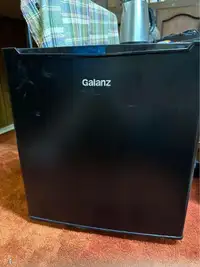 Galanz 1.7 cu Mini Fridge