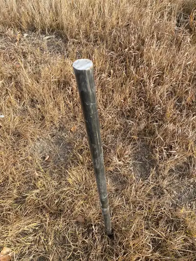 6ft fence posts un drilled 1” or 1 1/4” diameter made from fiberglass sucker rods cheap and very dur...