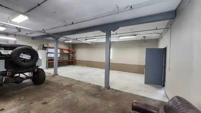 Commercial Space For Rent / Lease in Commercial & Office Space for Rent in Oakville / Halton Region - Image 7