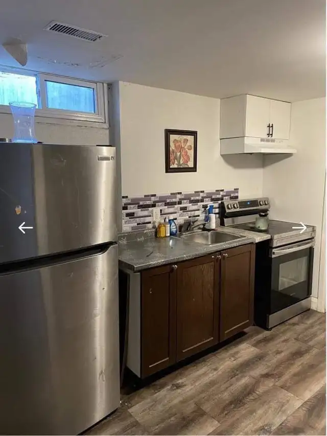 looking for roommates in Room Rentals & Roommates in Kitchener / Waterloo - Image 5