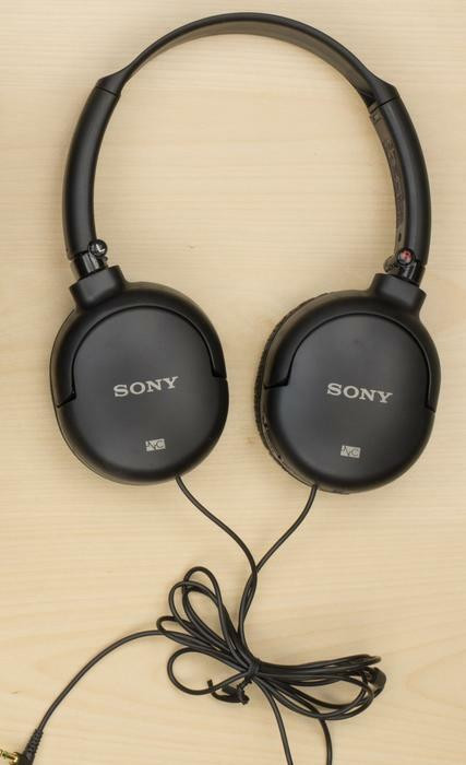 Sony headphones in Headphones in Regina