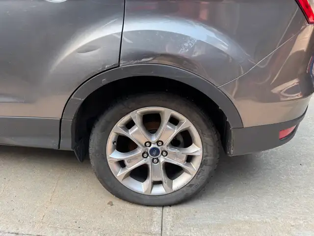 2014 Ford Escape Titanium **Rear left damage**526224465950167045