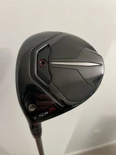 Selling my left-handed 13* TSR2+ Fairway wood. The Plus fairway woods are larger than the regular TS...