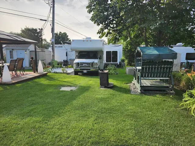 Terrain à louer  camping privé -saison 2026-idéal pour voyageur in Quebec in Canada - Image 3