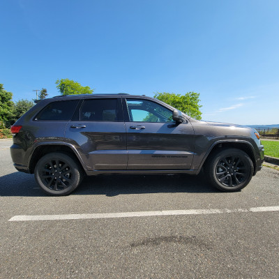 2020 Jeep Grand Cherokee Altitude, 4dr, 4x4, Low KMs, $42,900