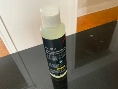 DÉTERGENT CAPPUCINO JURA 8 OZ./250 ML POUR MACHINE À CAFÉ JURA ; UTILISATION EXCLUSIVE POUR ÉLIMINER...