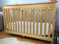 Convertible crib