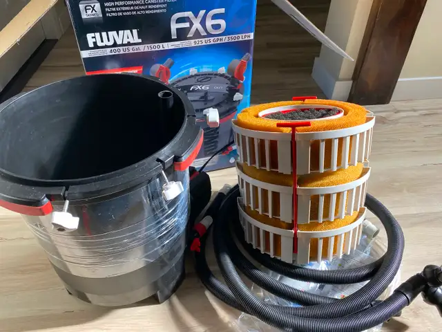 Aquarium filter Fluval FX 6 in Hobbies & Crafts in Laval / North Shore - Image 9