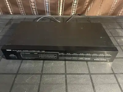 Yamaha AM/FM Stereo Tuner, View more