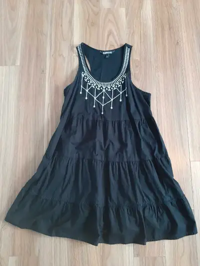 In Excellent Condition; Just Like New! Size: XS. Asking Price: $5.00 *** Please send me a message if...