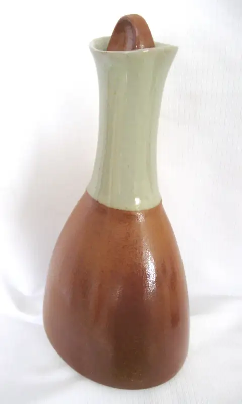 CARAFE MID CENTURY VINTAGE DECANTER ..POTTERIE SIAL/CANADA in Arts & Collectibles in West Island - Image 5