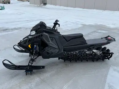 2025 Polaris Matryx 9R RMK Khaos 155 -273 Miles / 23 Hours -Warranty until Dec.3/2026 -155” x 2.75”...