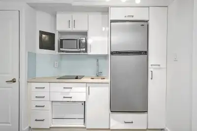 Bachelor Apartment for Rent