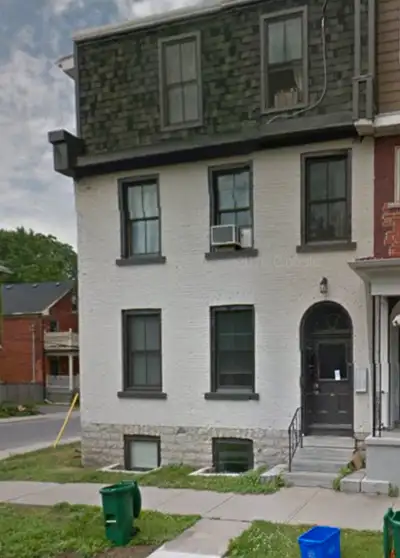 Two Bedrooms for rent, 5 mins walk to Queen ALL INCLUDED