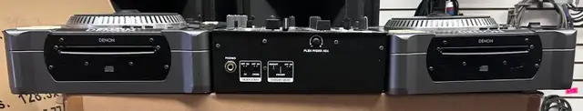 Pair Of Denon DNS-3000 Players & Denon DNX-600 Mixer Package in Performance & DJ Equipment in Oshawa / Durham Region - Image 3