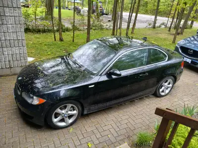 6 speed. 6 cylinder 230 hp
