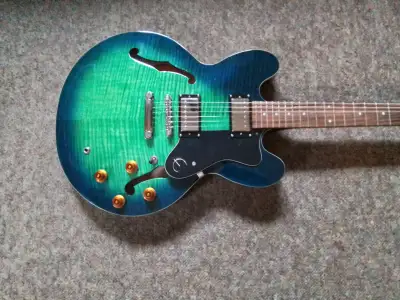 Epiphone Ltd Dot Deluxe Electric Guitar, View more