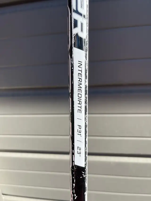 Bauer GSX 23” goalie stick (regular) in Hockey in Oakville / Halton Region - Image 4