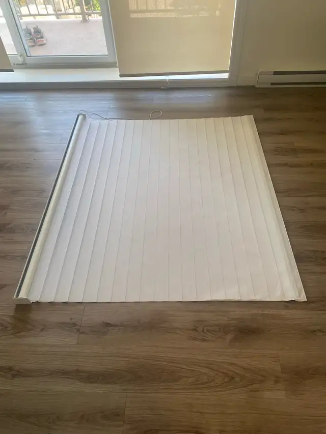 Custom Hunter Douglas Silhouette Window Shade 508555051738091522