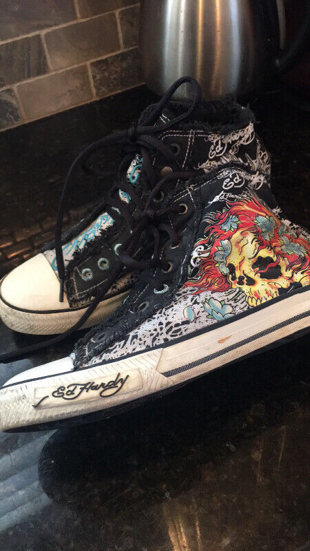 Almost new Converse Ed Hardy | Femmes - Chaussures | London | Kijiji