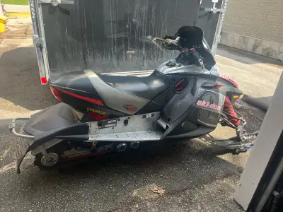 Excellent running machine Motor redone 2500 km ago Great machine to restore or just ride Machine can...