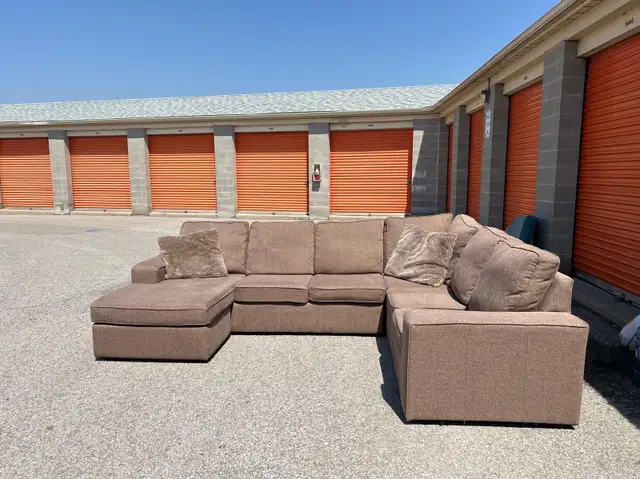 Brown U Shaped Sectional  in Couches & Futons in Kingston - Image 3