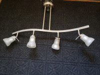 Directional ceiling 4 lights fixture with bulbs in perfect condi