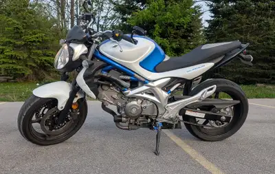 Single-owner. Private sale. Purchased new in 2011. Blue Suzuki "Gladius" SFV-650 (naked sport-tourin...