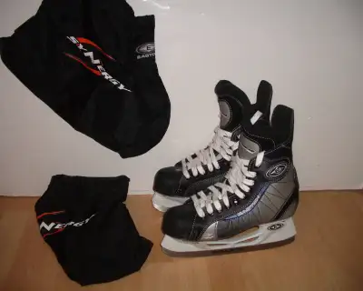 Patins _ EASTON _ skates size 6D pour 6-7 US men / 7-8 femme + skate bags In new condition. Comforta...