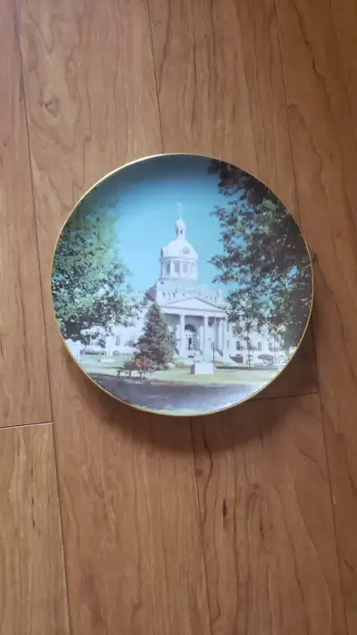 Kingston City Hall plate, View more