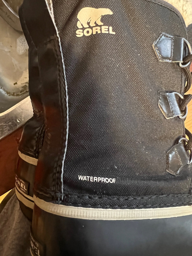 Bottes étanches Sorel waterproof boots - 37 dans Femmes - Chaussures  à Ville de Montréal - Image 4
