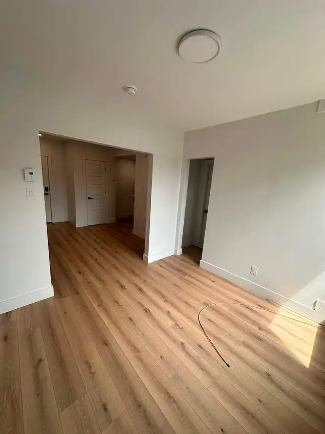 Studio a louer 4790 Sainte Catherine Est in Long Term Rentals in City of Montréal - Image 7