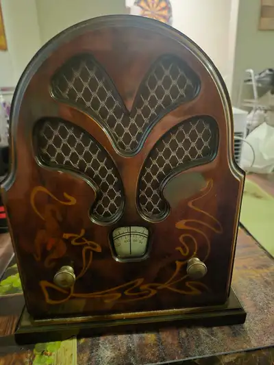 Vintage Radio, View more
